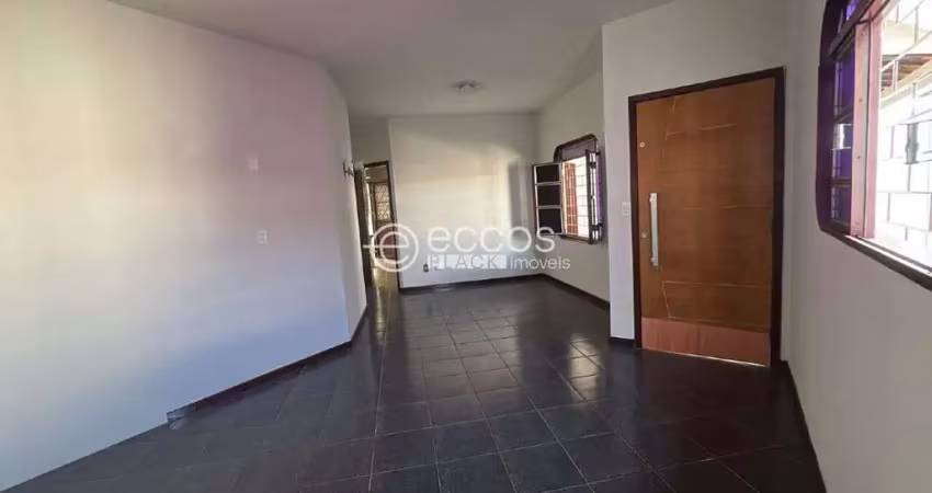 Casa para aluguel, 3 quartos, 1 suíte, 1 vaga, maria eugênia - araguari/mg