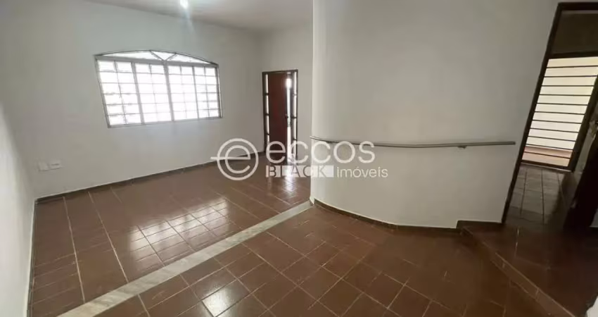 Casa para aluguel, 3 quartos, 1 suíte, 3 vagas, cidade jardim - uberlândia/mg