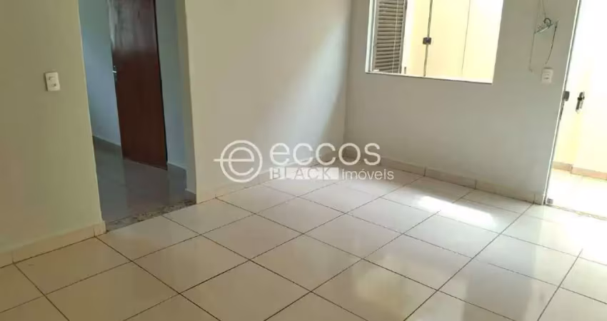 Casa à venda, 3 quartos, 1 vaga, bosque - araguari/mg