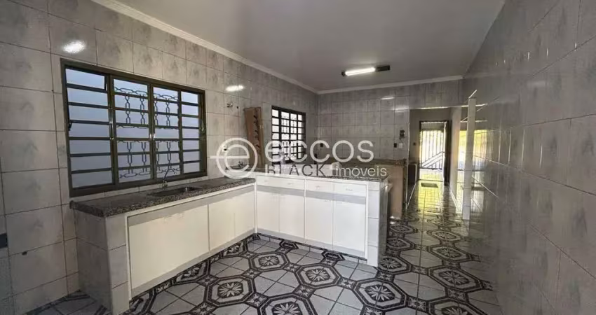 Casa à venda, 3 quartos, 1 suíte, 1 vaga, residencial gramado - uberlândia/mg