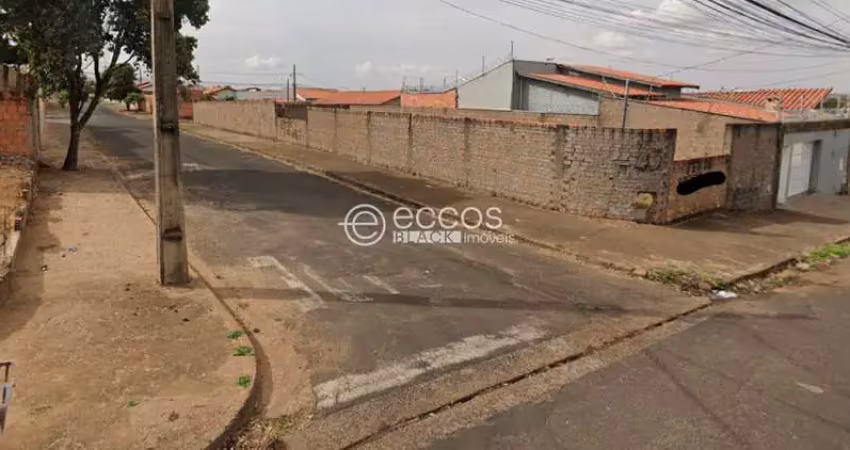 Terreno comercial à venda na Rua Enoc de Melo Lima, 283, Oneida Mendes, Uberaba