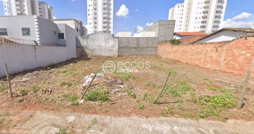Terreno comercial à venda na Rua Pimenta Bueno, 91, Jardim Brasília, Uberlândia