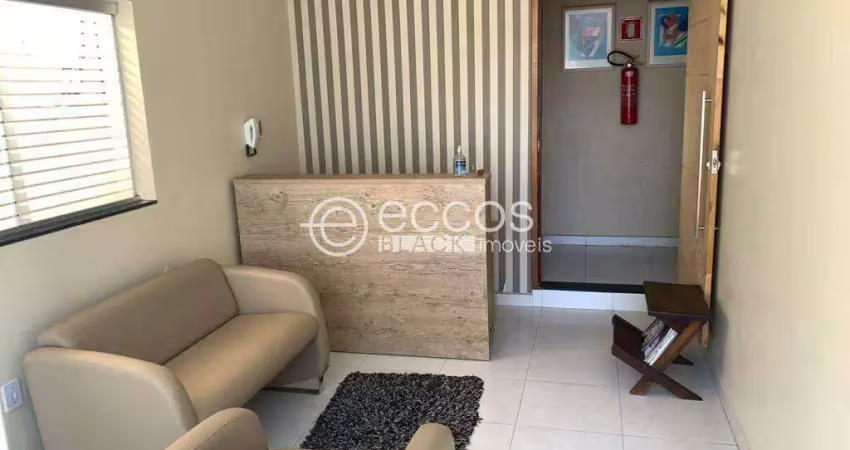 Casa comercial à venda na Rua Amazônia, 951, Brasil, Uberlândia