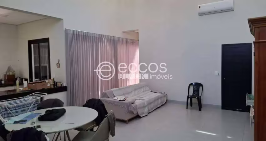 Casa à venda, 3 quartos, 3 suítes, 3 vagas, vigilato pereira - uberlândia/mg