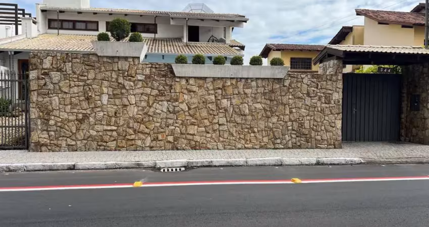 Casa alto padrão à venda no bairro são joão – itajaí/sc