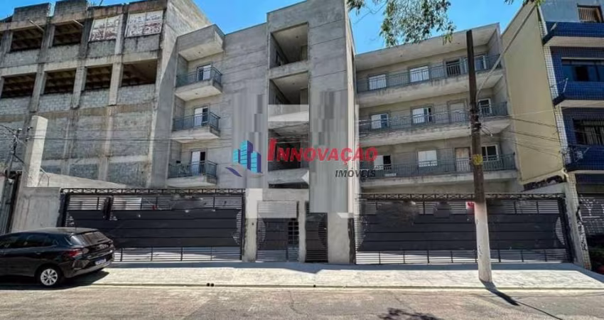Excelente Apartamento  com quintal para Venda no bairro Santa Teresinha, 2 dormitórios, 40 metros.