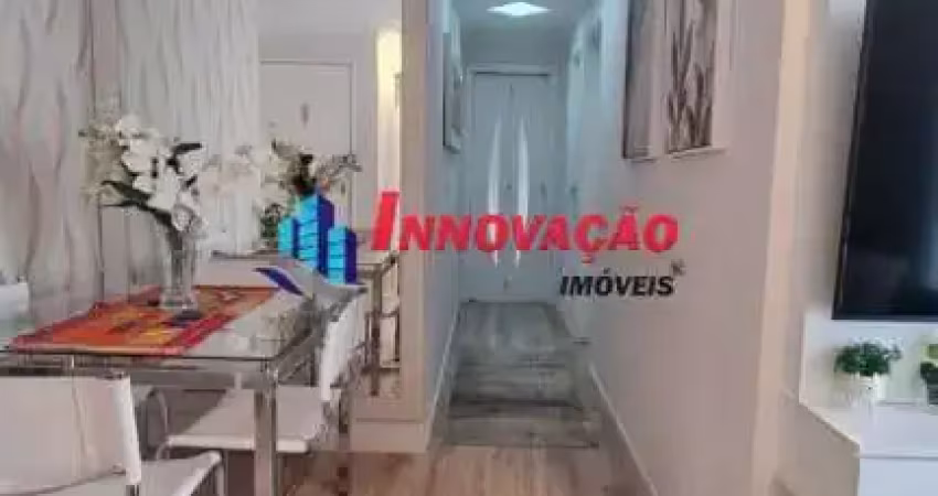 Lindo apartamento para venda, 2 dorm(s), 1 vaga(s), 49 m² repleto em armários planejados.