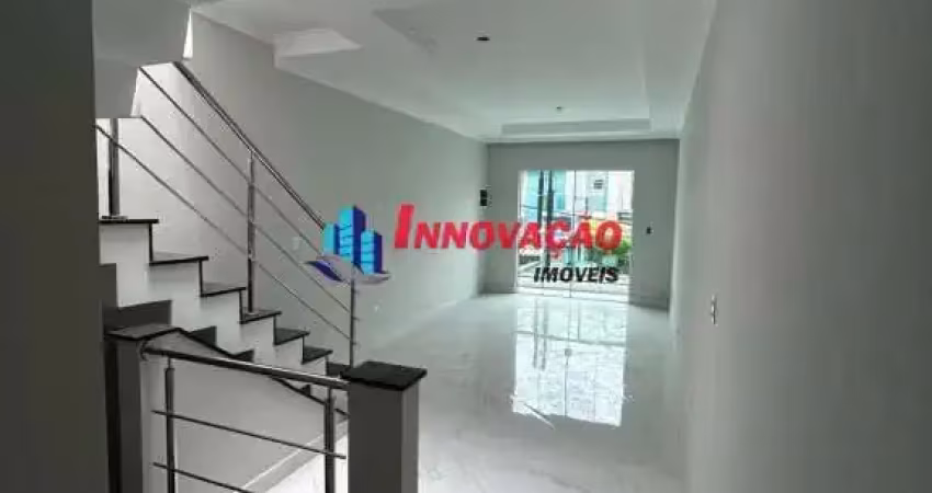 Lindo sobrado para venda no bairro água fria, 3 dormitórios, 1 suíte, 2 vagas, 120 metros
