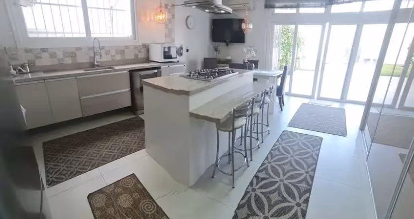 Casa com 4 quartos para alugar na Rua Veríssimo Rosa, Jardim Botânico, Porto Alegre