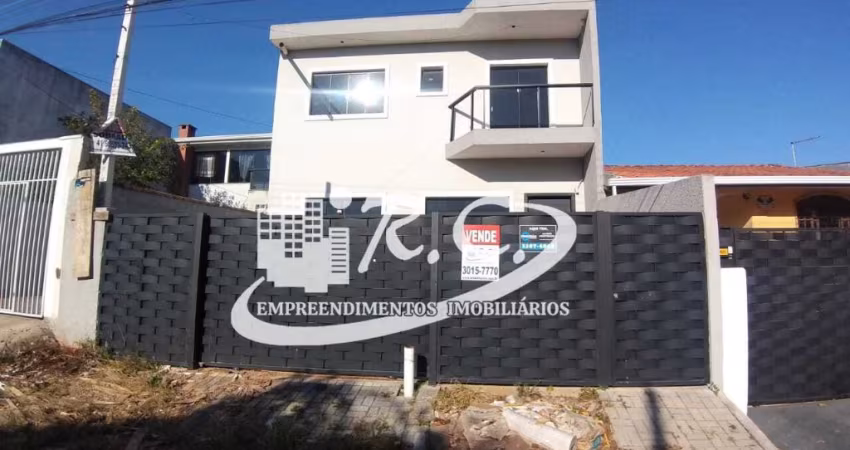 RC Imóveis vende - Sobrado no Sitio Cercado