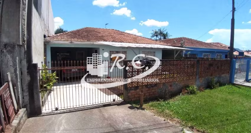 RC Imóveis vende casa no Alto Boqueirão