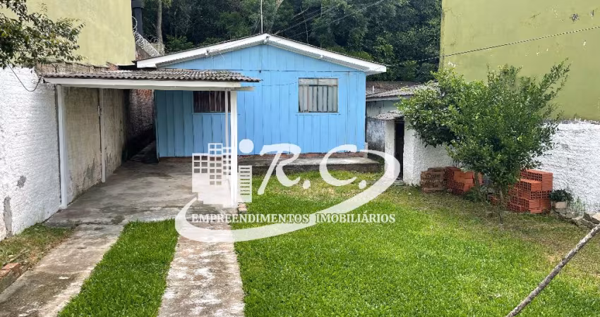 RC Imóveis aluga casa no Ganchinho