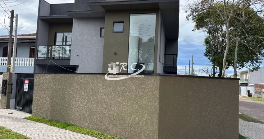 RC Imóveis vende sobrado de esquina no Sitio Cercado