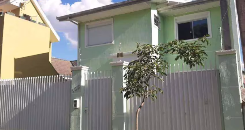 Casa com 2 quartos à venda na Rua Plácido Prevedello, 105, Ahú, Curitiba