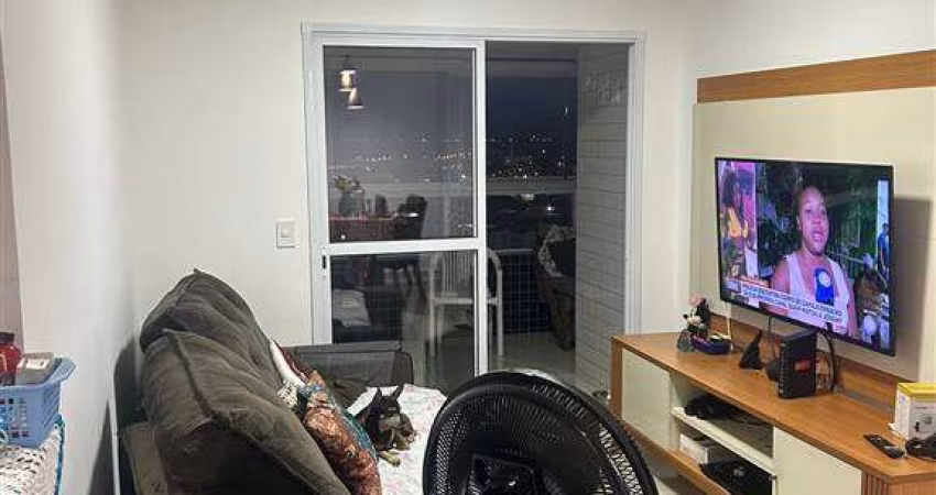 Apartamento mobiliado 2 dormitórios sendo 1 suíte, 1 vaga e Lazer no bairro Guilhermina em Praia Grande.