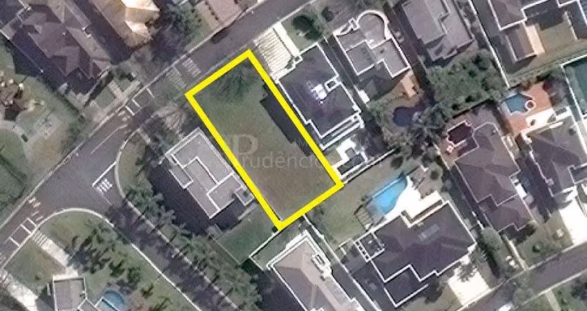 Terreno plano com 717 m2 à venda, residencial parati, alphaville graciosa