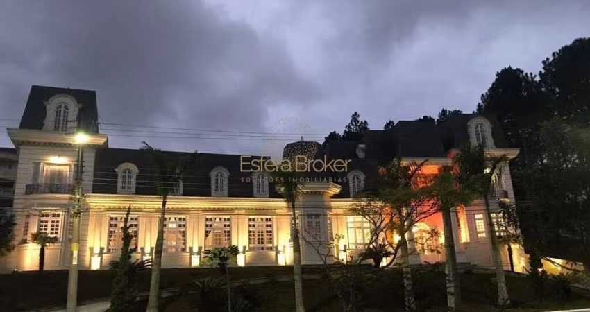 Tamboré 3 - Casa à venda disponível no bairro Tamboré - Santana de Parnaíba/SP