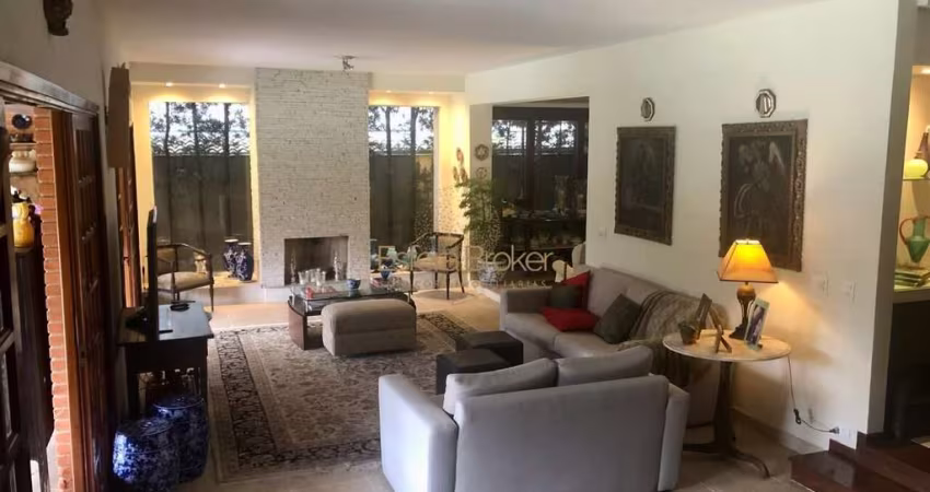 Alphaville 3 - Casa disponível para locação no bairro Residencial Quatro (Alphaville) - Santana de Parnaíba/SP