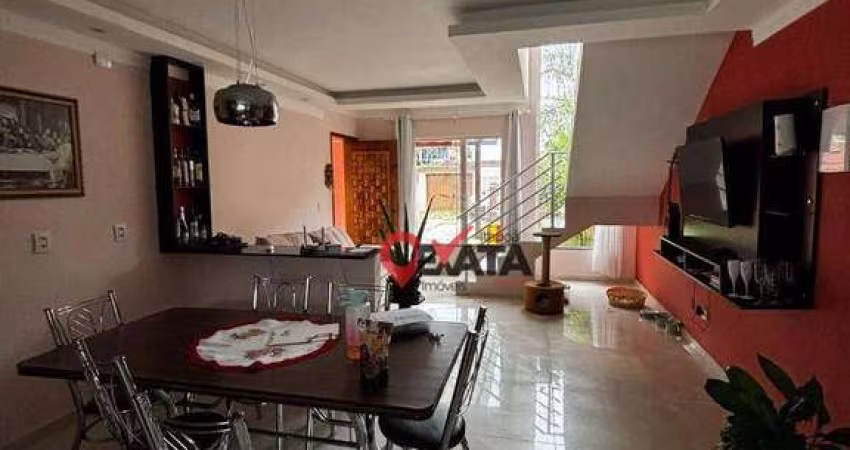 Sobrado com 4 dormitórios à venda, 168 m² por R$ 800.000 - Cambiju - Itapoá/SC