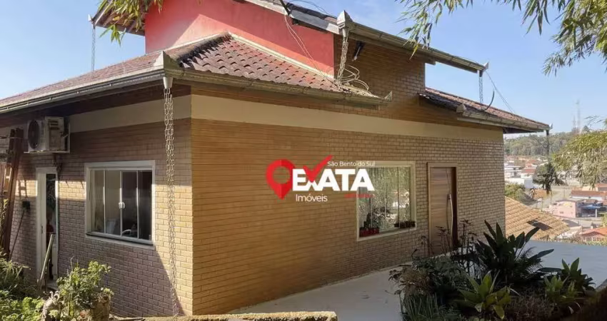 Oportunidade única: casa com 150m² em terreno amplo (908m²), perto do centro!