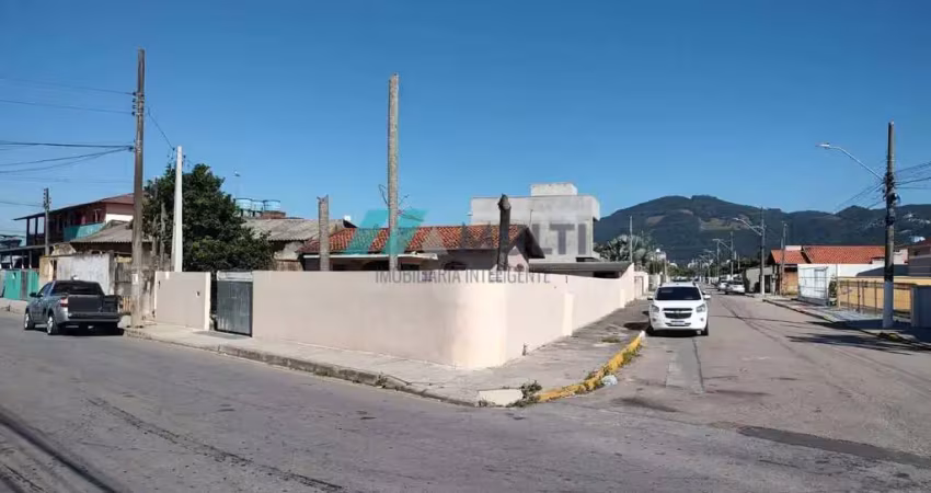 Casa à venda no bairro praia joão rosa - biguaçu/sc
