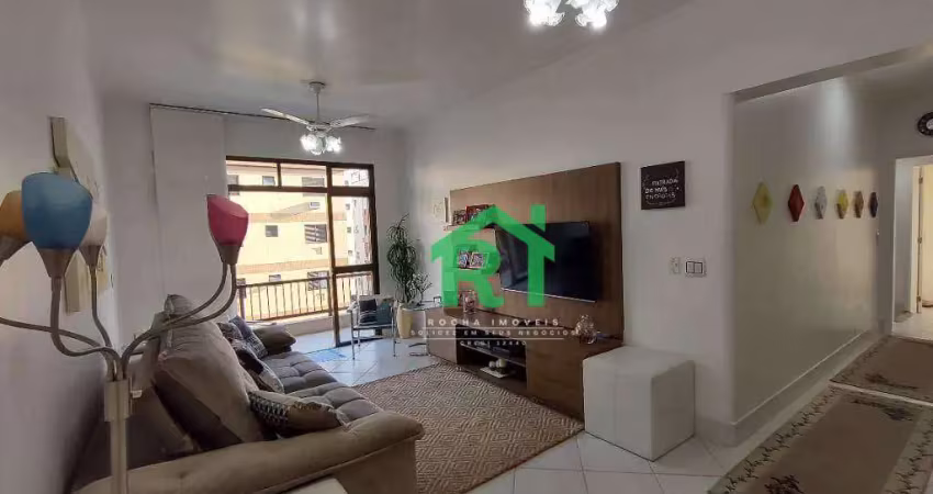 Apartamento na praia, próximo ao comércio, 3 dormitórios, piscina, 1 vaga, astúrias, guarujá.