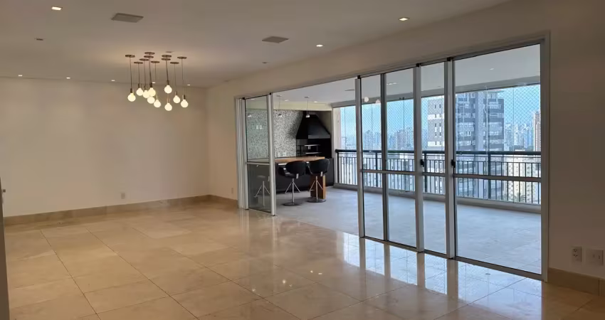 Ótimo apartamento à venda pronto para morar ; são 3 suítes e 4 vagas de garagem na vila mariana