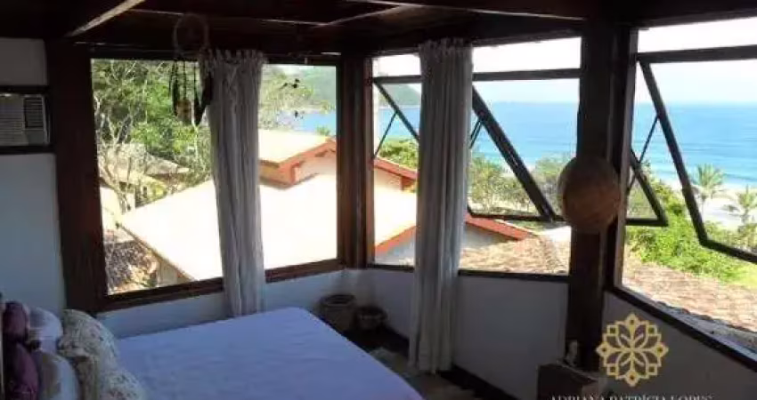 Casa de alto padrão na praia vermelha do centro com total de 570m².