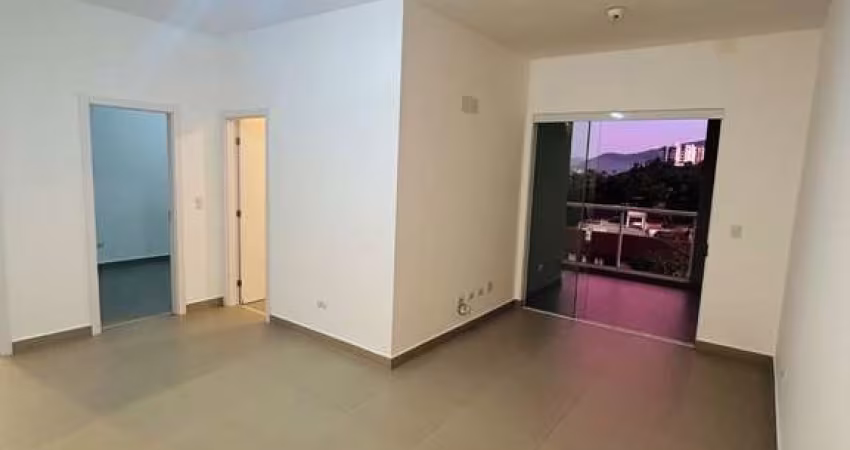 Apartamento de 2 Dormitórios Disponível para Locação Definitiva no Centro em Ubatuba