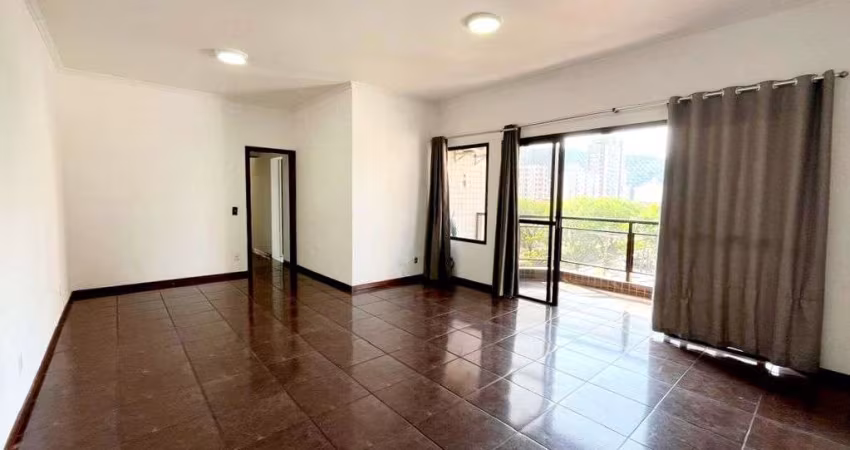 Apartamento com 3 dormitórios em prédio com lazer, no José Menino