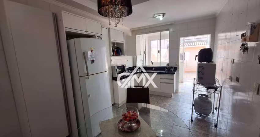 Casa com 4 dormitórios à venda, 140 m² por R$ 700.000,00 - Vila Larsen 1 - Londrina/PR