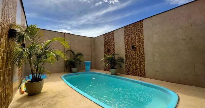 Casa com piscina e 2 dormitórios no bairro são vicente em itajaí