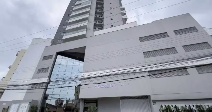 Apartamento duplex com 1 suíte e 2 dormitórios no bairro são judas em itajaí