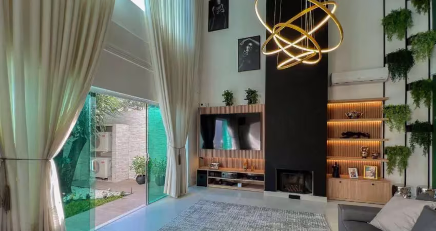 Casa finamente mobiliada e decorada com 4 suítes na Praia dos Amores em Balneário Camboriú