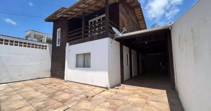Casa em condomínio fechado com 1 suíte e 2 dormitórios no espinheiros em itajaí