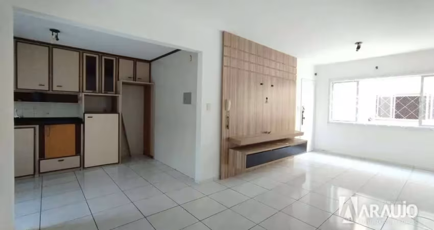 Apartamento com 1 suíte e 2 dormitórios no bairro são judas em itajaí
