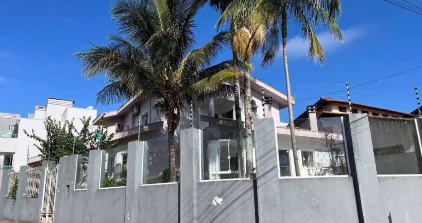 Casa com 5 quartos à venda na Rua Evaristo da Veiga, Praia dos Amores, Balneário Camboriú