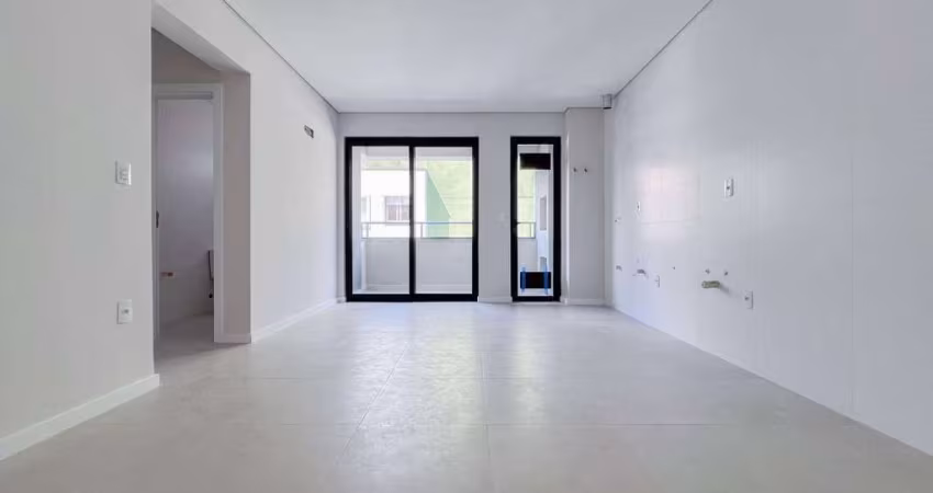 Apartamento com 1 suíte e 2 dormitórios no bairro Dom Bosco em Itajaí