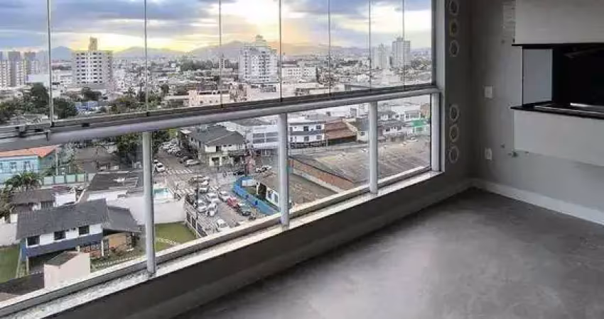 Apartamento com 1 suíte e 1 dormitório no bairro São Judas em Itajaí