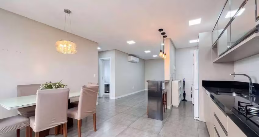Apartamento semi mobiliado com 2 suítes no bairro são judas em itajaí
