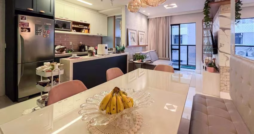 Apartamento semi mobiliado com 1 suíte e 2 dormitórios no Centro de Itajaí