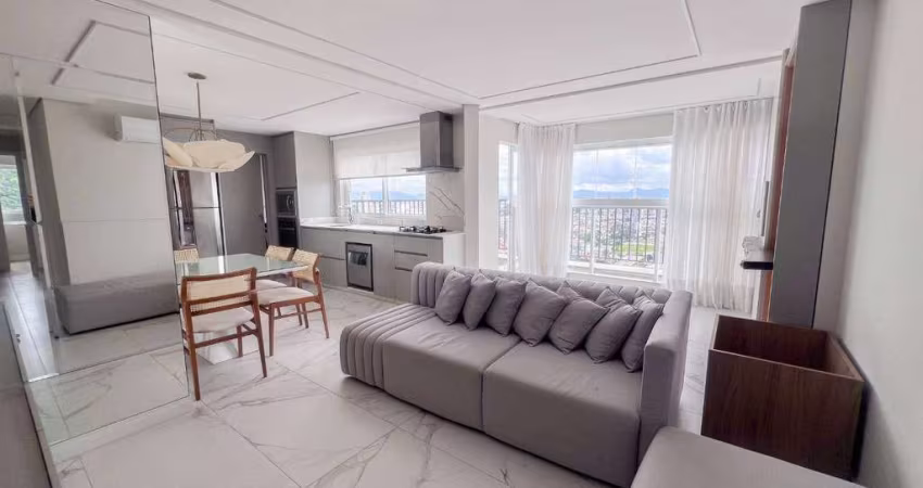 Apartamento mobiliado com 1 suíte e 2 dormitórios no bairro Ressacada em Itajaí