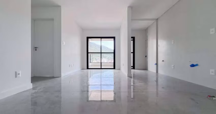 Apartamento com 1 suíte e 1 dormitório no bairro fazenda em itajaí