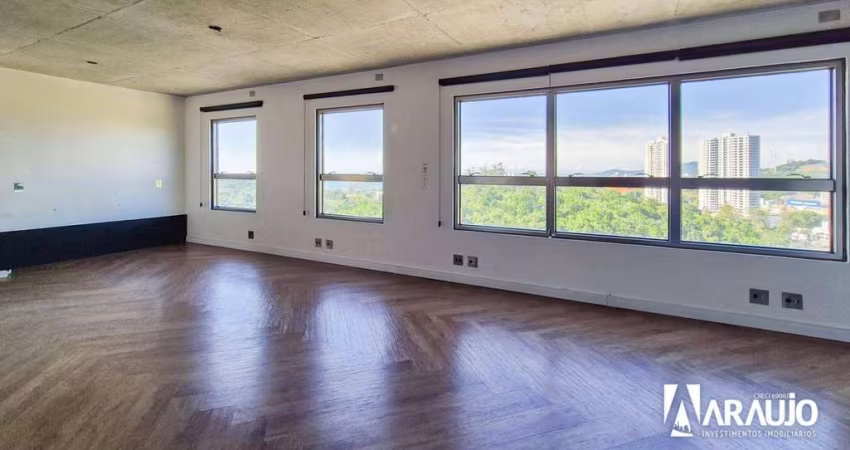 Apartamento semi mobiliado com 1 dormitório na Praia Brava em Itajaí