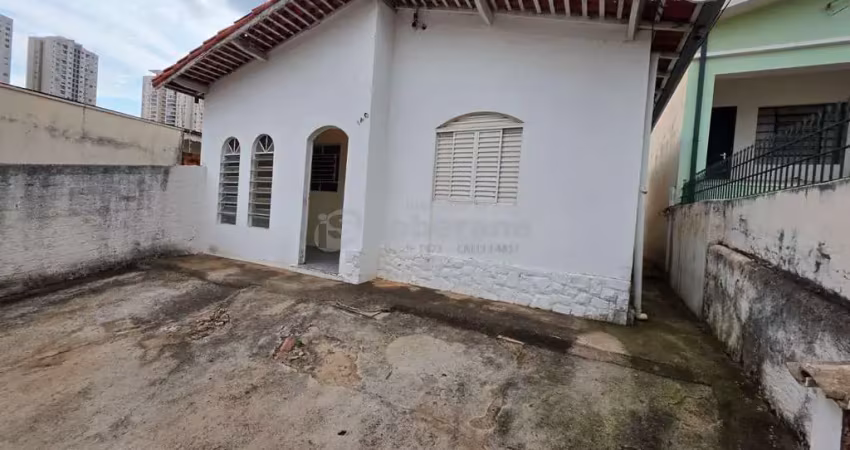 Casa com 3 quartos para alugar no Taquaral, Campinas 