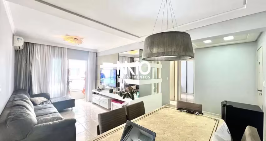Apartamento quadra mar de 2 quartos no edifício veneza em balneário camboriú