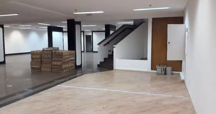 Sala comercial com 6 salas para alugar na Rua Sacramento, 134, Centro, Campinas