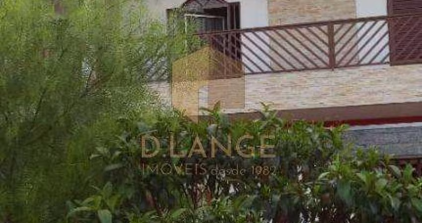 Casa à venda no bairro Parque Jambeiro em Campinas
