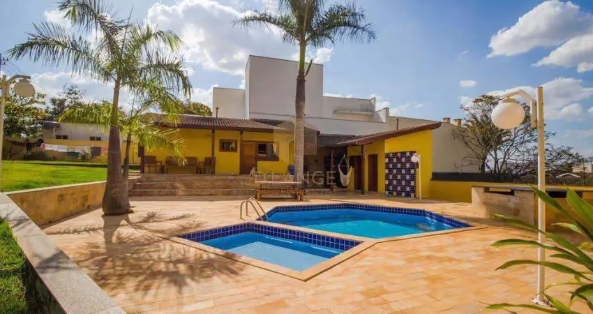 Casa à venda no Condomínio Colinas dos Álamos em Valinhos!