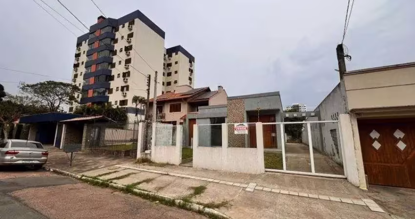 Casa com 2 quartos à venda na Rua Pedro Lerbach, 489, Centro, Esteio